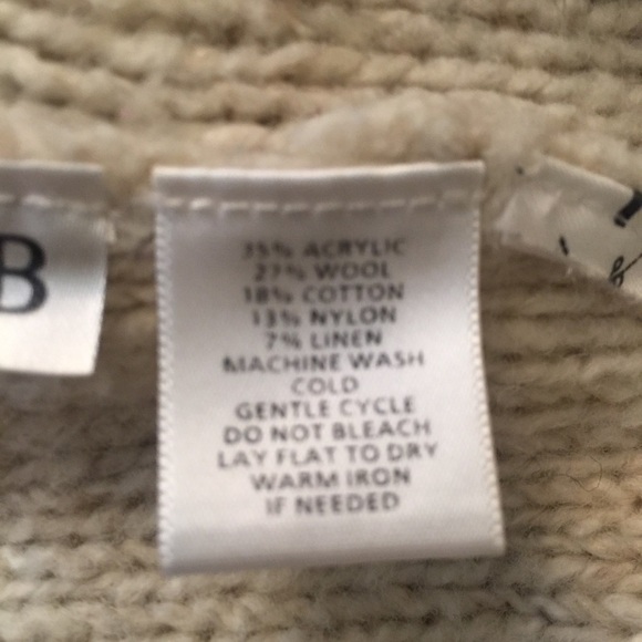 LOFT v neck short sleeve chunky knit sweater - Picture 8 of 8